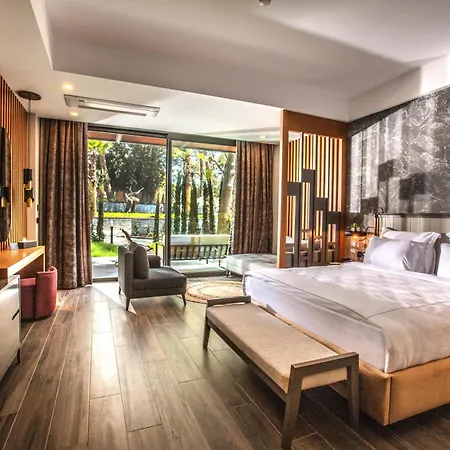 Hotel Unique Life Style Kuşadası