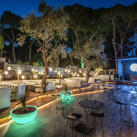 Hotel Unique Life Style