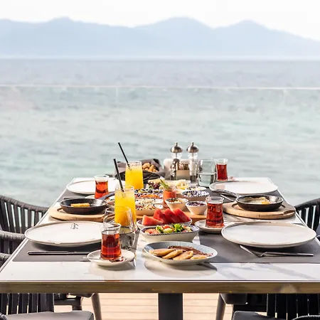 Hotel Unique Life Style Kuşadası